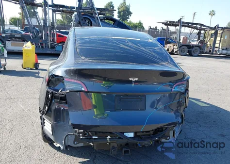 2024 Tesla Model Y Long Range Dual Motor All-Wheel Drive/Rwd from USA, damaged, VIN 7SAYGDED8RF115772